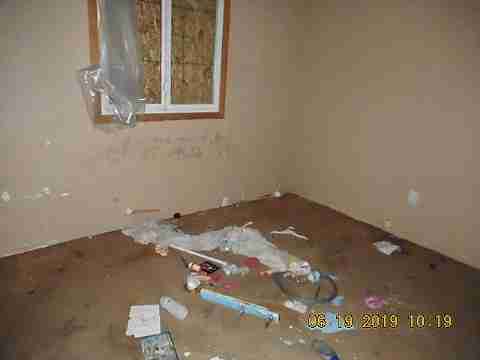 14040 Burt (18)_m.jpg